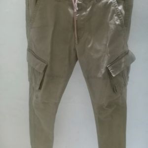 High Quality Cargos Pant Due To Change In Size