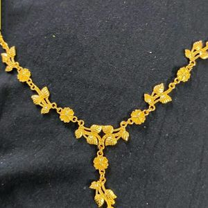 Golden Necklace And Earrings Combo Pack