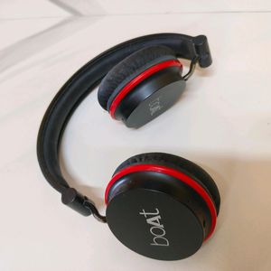 Boat Rockerz 400 Headset