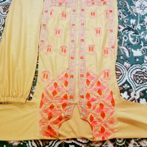 I Was Selling Kurti Set