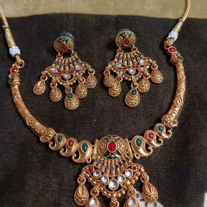 Golden Jewelry Set