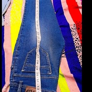 Pretty Fit Jeans For Women