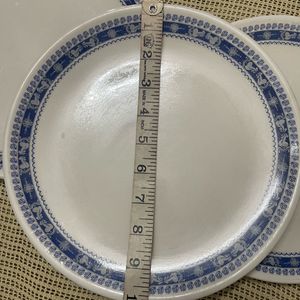 6 Melamine Plates