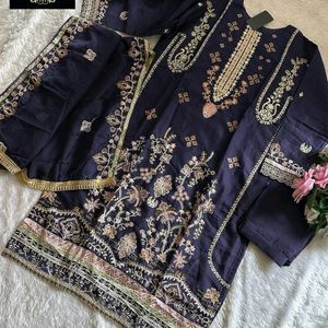 New Staylish Pakistani Poshaq Dresses Beautiful Dr