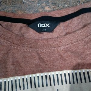 Sweatshirt By max