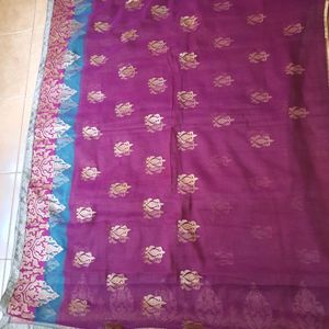 Very Beautiful Net Saree With Golden Thread Work