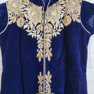 Embellished Velvet Kurta