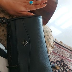 Black Shoulder/Sling Bag