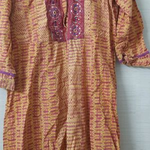 Kurta With Shawl From Biba