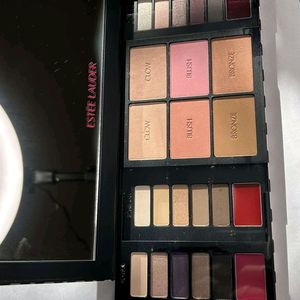 Estee lauder 42 Shades Endless Looks Pallette