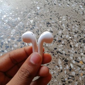 I12 Earbuds Charging Problem