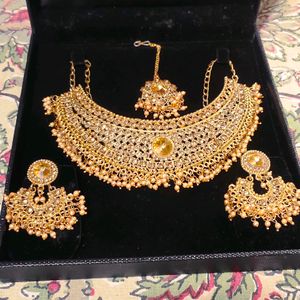 Jwellery Set Pearl Nd Diamond Work