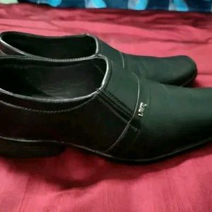 Unused Formal Shoes