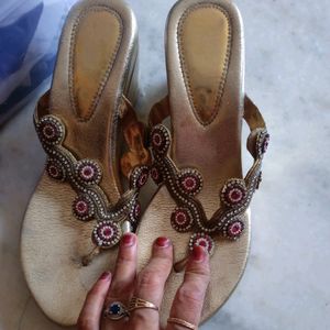 Sandal For Wedding Use