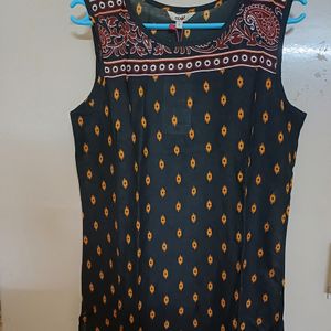 Printed Sleeveless Kurta