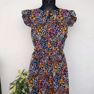 Shein Floral Dress (NEW WITHOUT TAG)