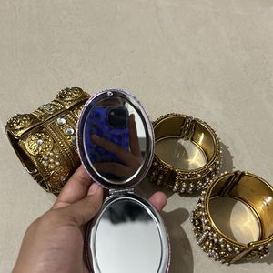 Travel Friendly Handy Mirror