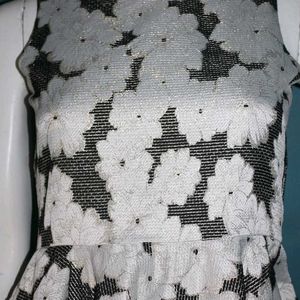 Vintage Black White Flora Crop Top