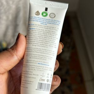 New Moms co sunscreen