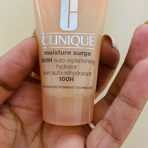 Clinique Moisture Surge