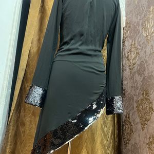 A LINE FULL SIZE SLANT PATTERN KURTI