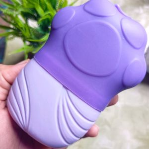 Paw Shaped Face Ice Roller