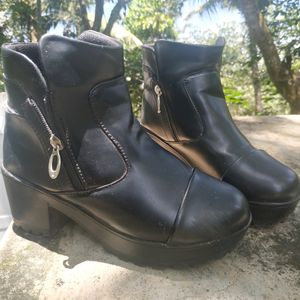 Black Angle Boot👢with 2 Inch Heel