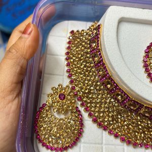 Graceful Golden And Pink Jewellery Set