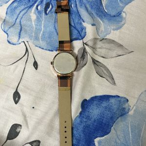 Vintage Floral Wristwatch with Checkered Strap