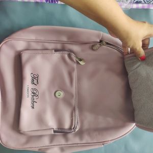 PREMIUM QUALITY BAGPACK FOR GIRLS OR WOMEN