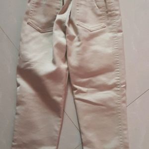 Boys Pant In New Condition..no Damage..