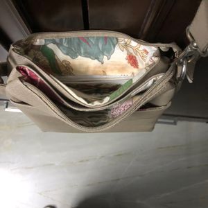 Sling Bag With Lot Of Space And Pocket