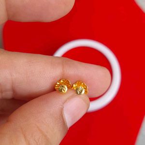 Beautiful New Flower Desine Studs