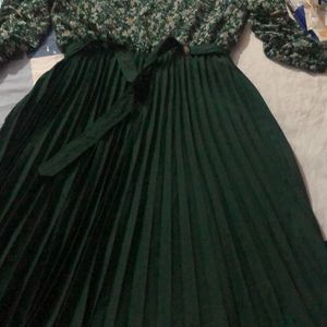 Western Green Colour Gown