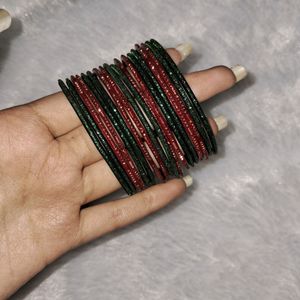 RED AND GREEN GLITTER BANGLES