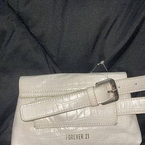 White Forever 21 Waist Bag