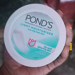 Pond's Super Light Moisturizer