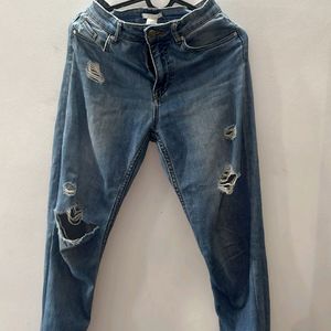 Stylish H&M Jeans..Can Goes With Any Top And Shirt..