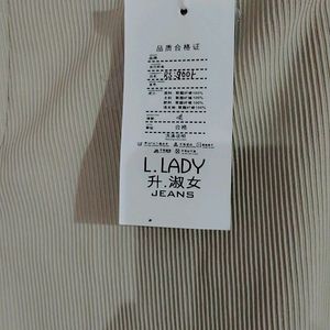 Brand new L.LADY jeans.