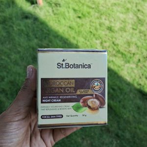 St Botonica Anti Wrinkle Regenerating NIGHT CREAM