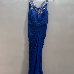 Fashionable party Wear Gown