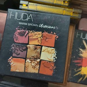 Huda Beauty Mini Eyeshadow Palette On Sale