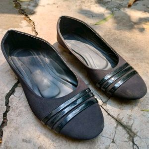 Black Jutti For Women Or Girls