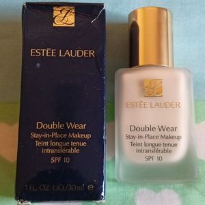 Estee Lauder Foundation