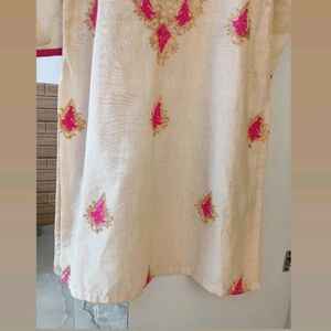 Embroidery Kashmiri Work Kurta With Free Gift 🎁