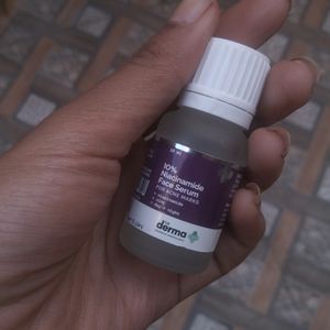 Derma Co Serum