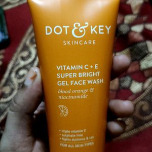 Dot & Key SkinCare Vitamin C + E Face Wash