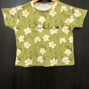 Floral Print Green Colour T Shirt For Summer 🏝️🌞