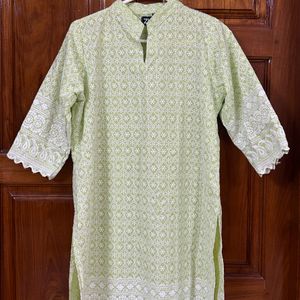 Chikankari kurti