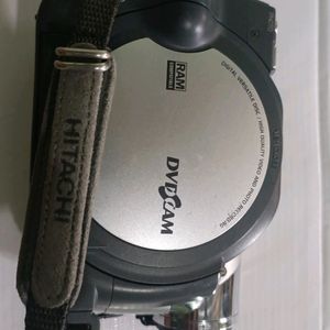 Hitachi DZ-MV300E DVD Video Camera Recorder